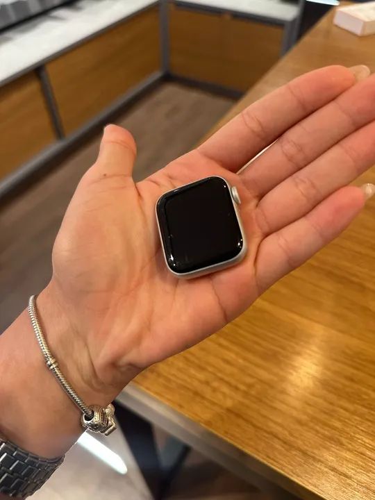 Apple Watch Série 5 44mm - Prata