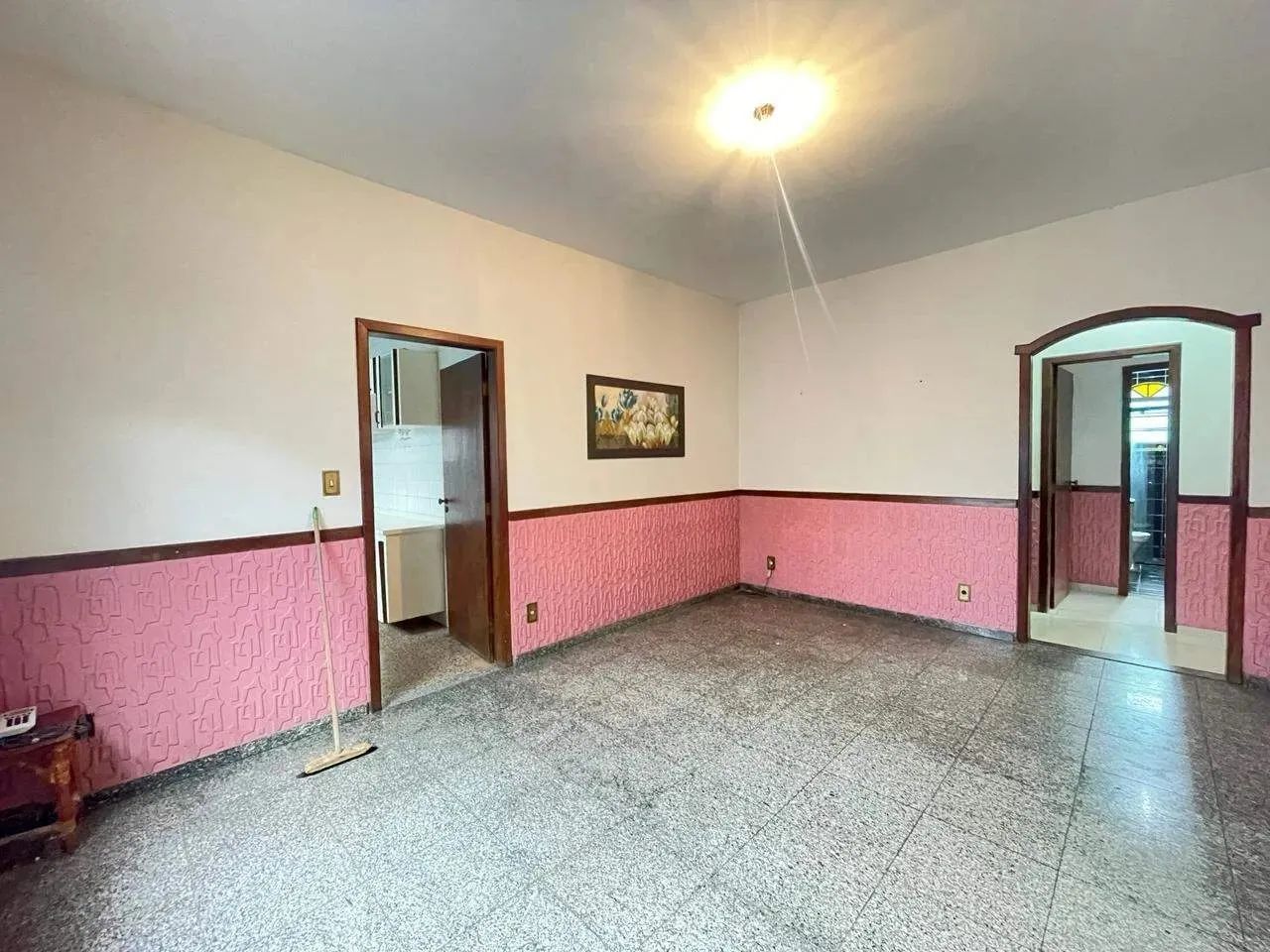 Casa com 4 quartos, suíte e 2 vagas no bairro Tirol! - Foto 4