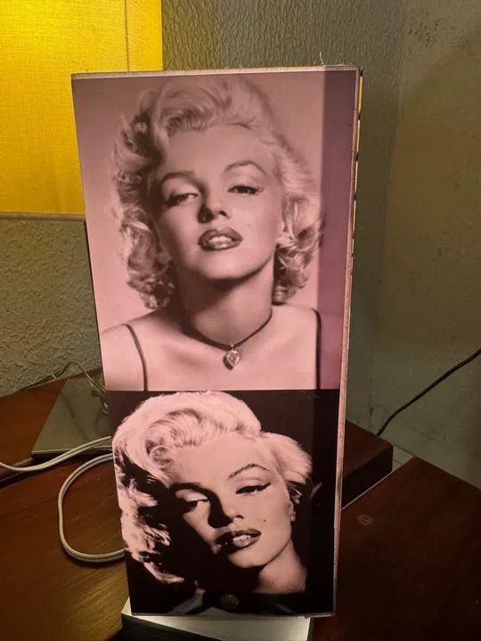 Abajur . Luminária de Mesa Marilyn Monroe