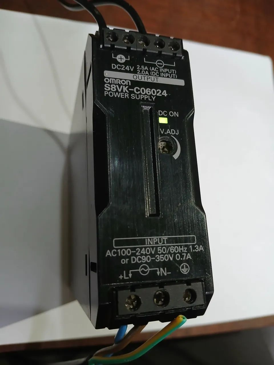 Fonte Omron 24V