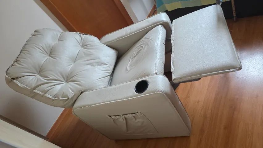 Poltrona encosto reclinavel  - Foto 4