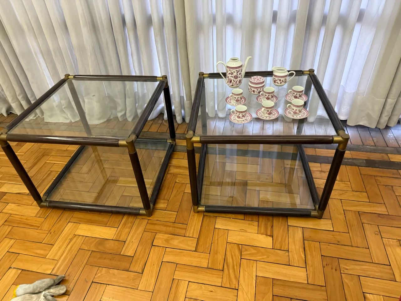 ? PAR DE MESAS DE CENTRO / APOIO - R$ 600 ?
