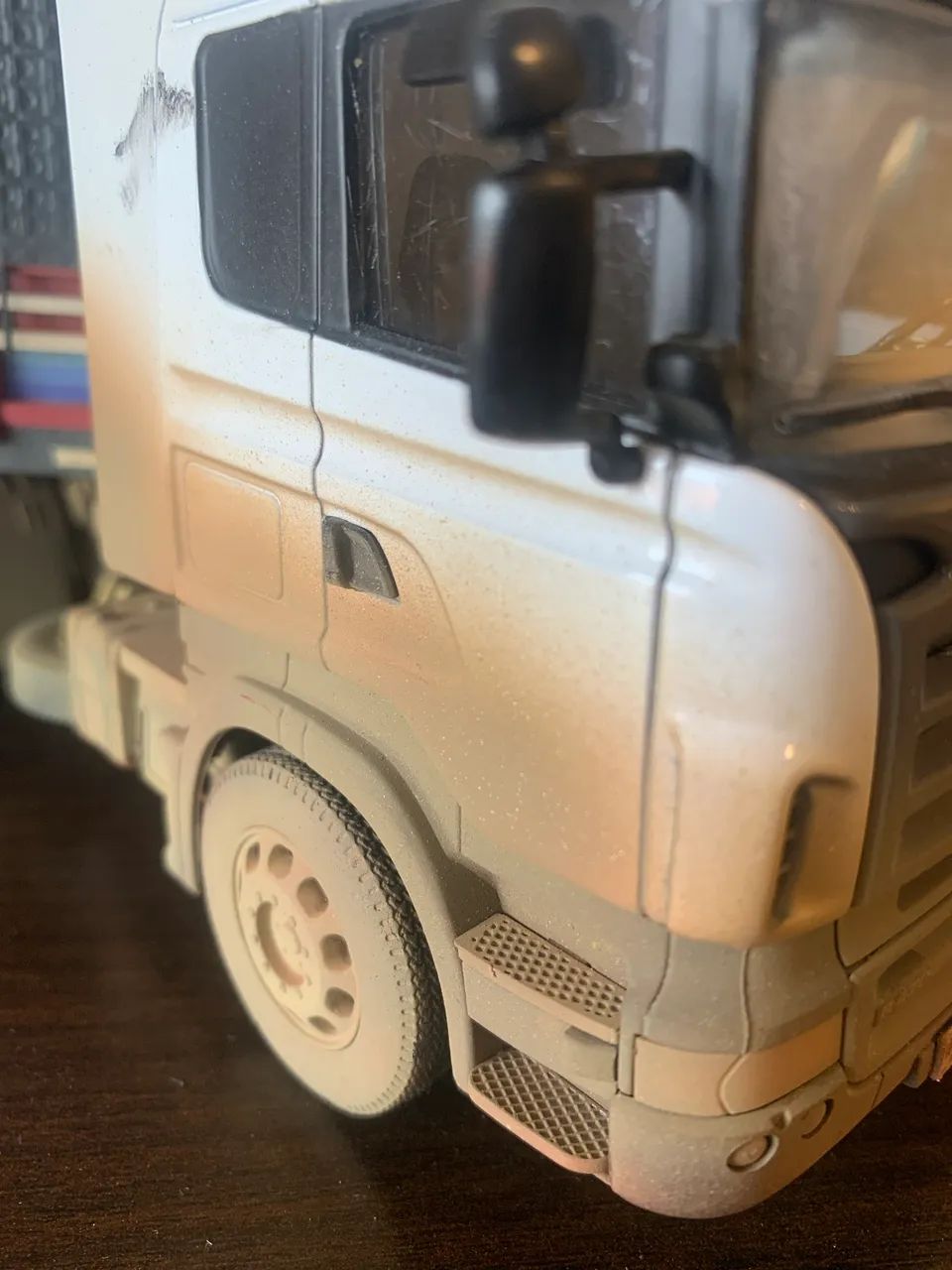 Miniatura Scania e carreta - Foto 5