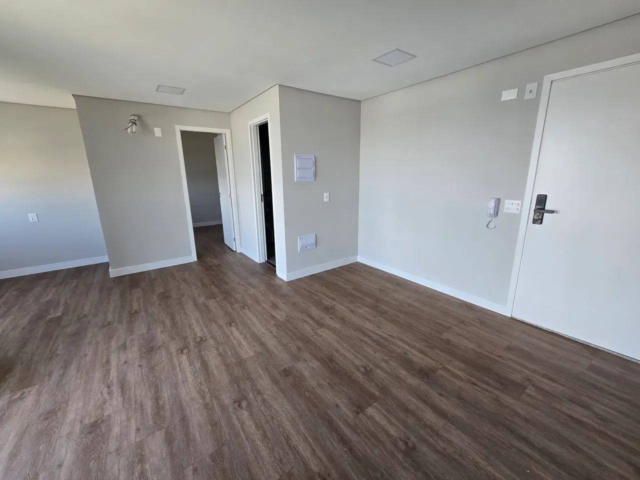 Apartamento com living ampliado e 1 dormitório para locação. - Foto 4