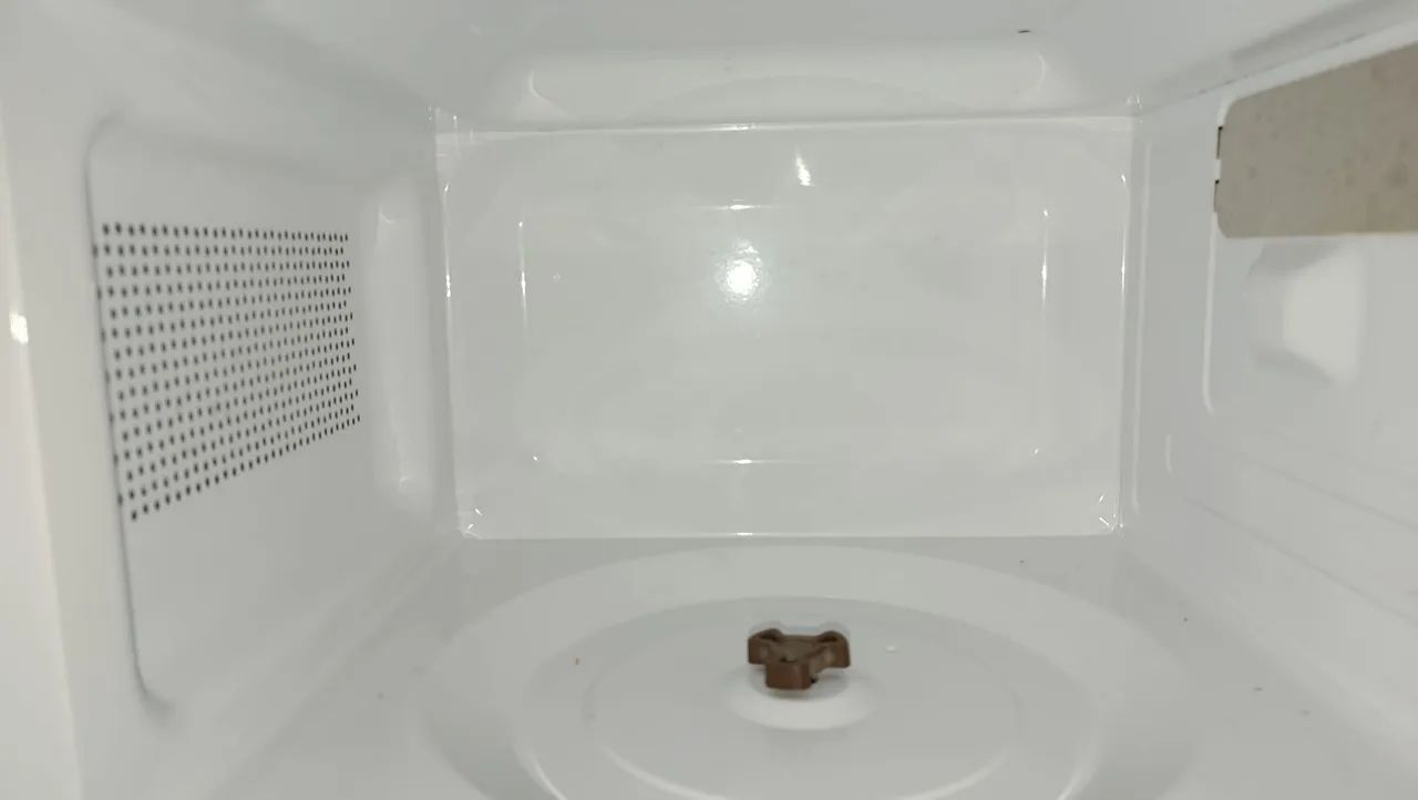 Vendo microondas mondial 21 litros  - Foto 5
