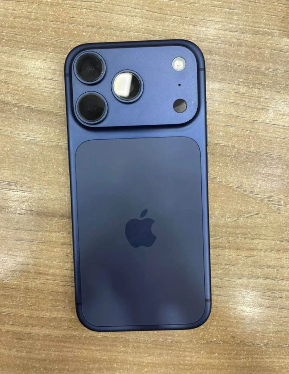 iPhone 17 Pro Azul - Foto 3