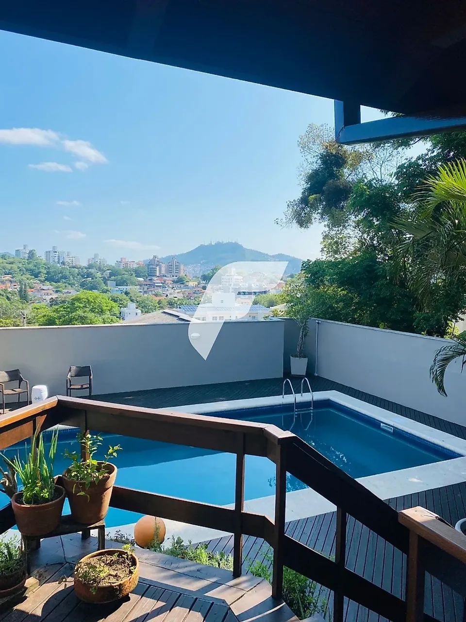 Casa 4 Quartos com 4 Suítes e 530m² - João Paulo