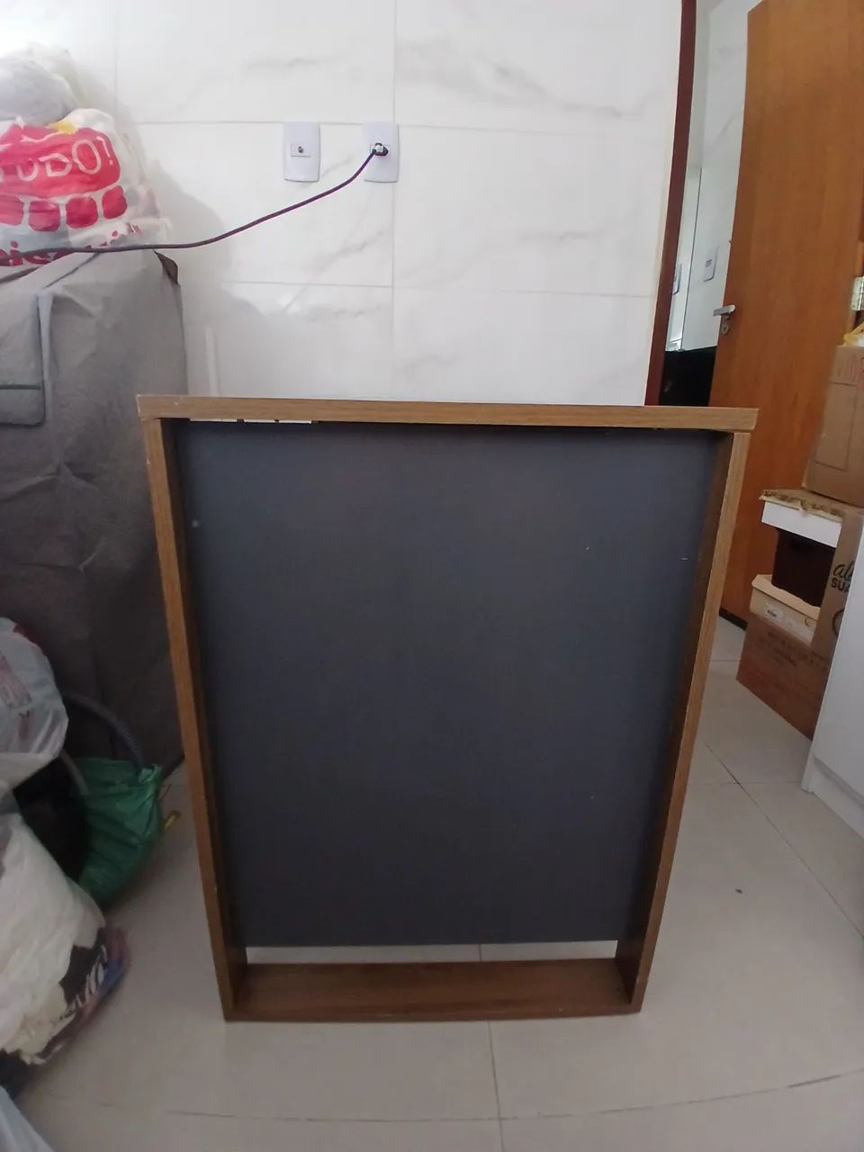 Vendo escrivaninha sem gavetas em MDP - Foto 3