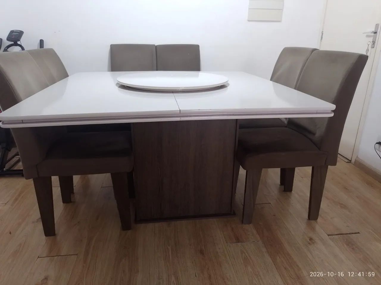 Vendo mesa de jantar