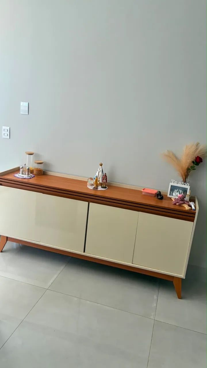 Buffet/Rack com 4 portas