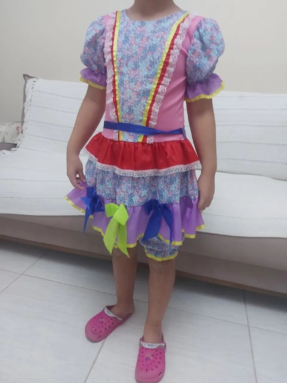 Vestido de Festa Junina Infantil - Tamanho 8 (Com Shorts Combinando) - Foto 5