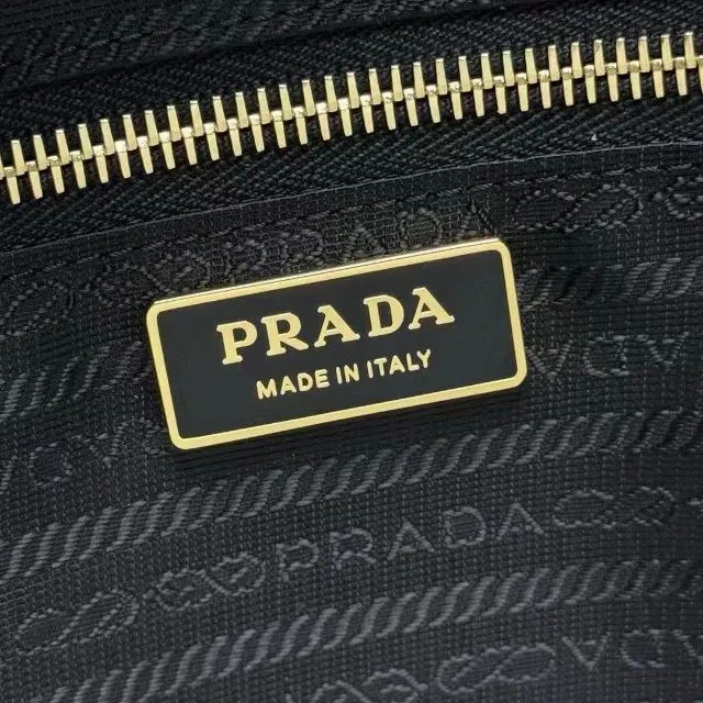 Bolsa Prada grande 
