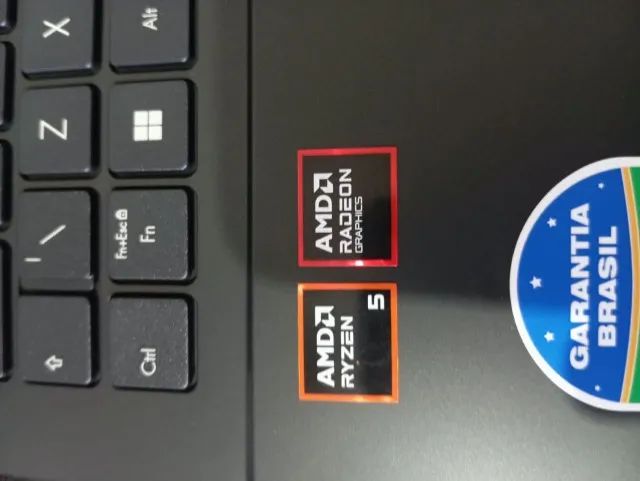 ASUS VivoBook Go 15 (E1504F) - Foto 3