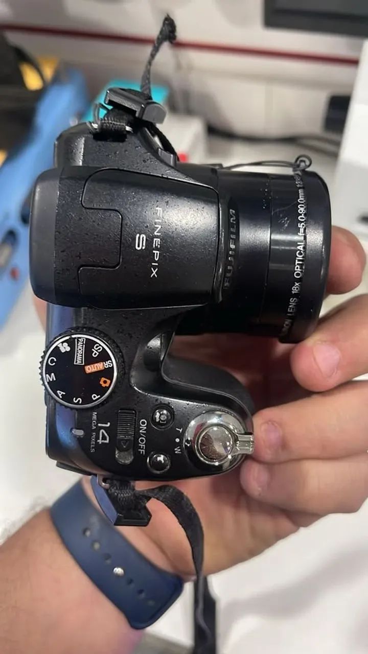 Câmera Semi-profissional Fujifilm Finepix S2950 14 Mp18x - Foto 3