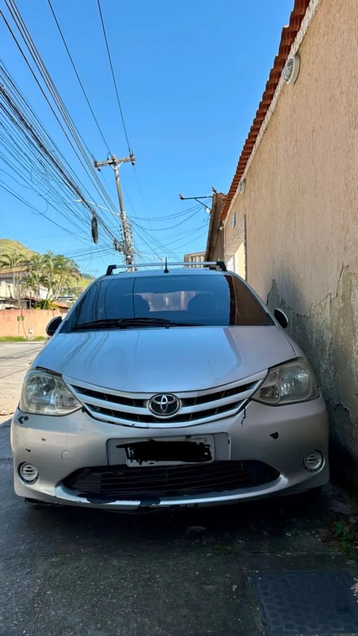 Toyota Etios ETIOS XS SEDAN1.5 FLEX 16V 4P MEC. 2013