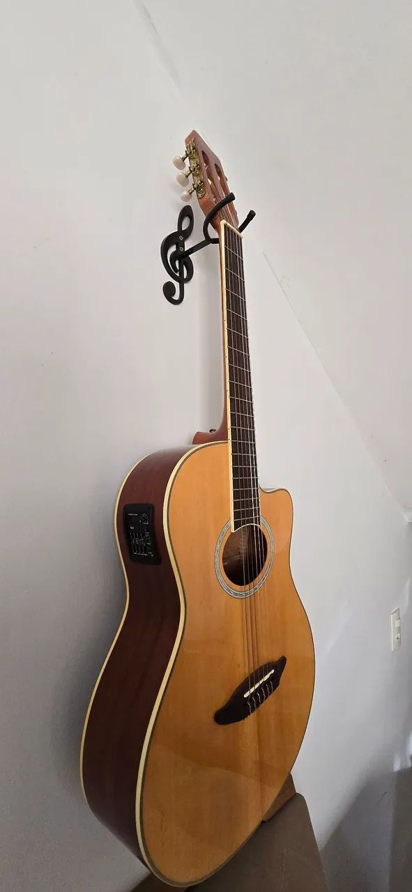Violão Giannini perfomance.