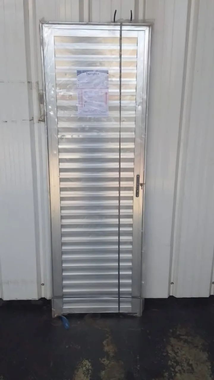Porta de aluminio