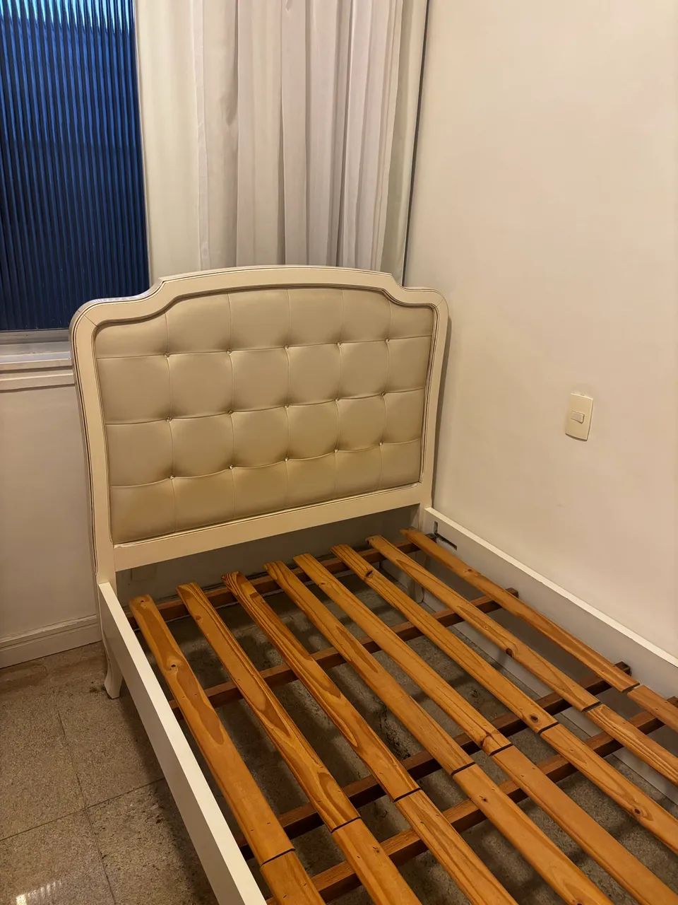 Cama Provençal com Cabeceira Estofada - Foto 5