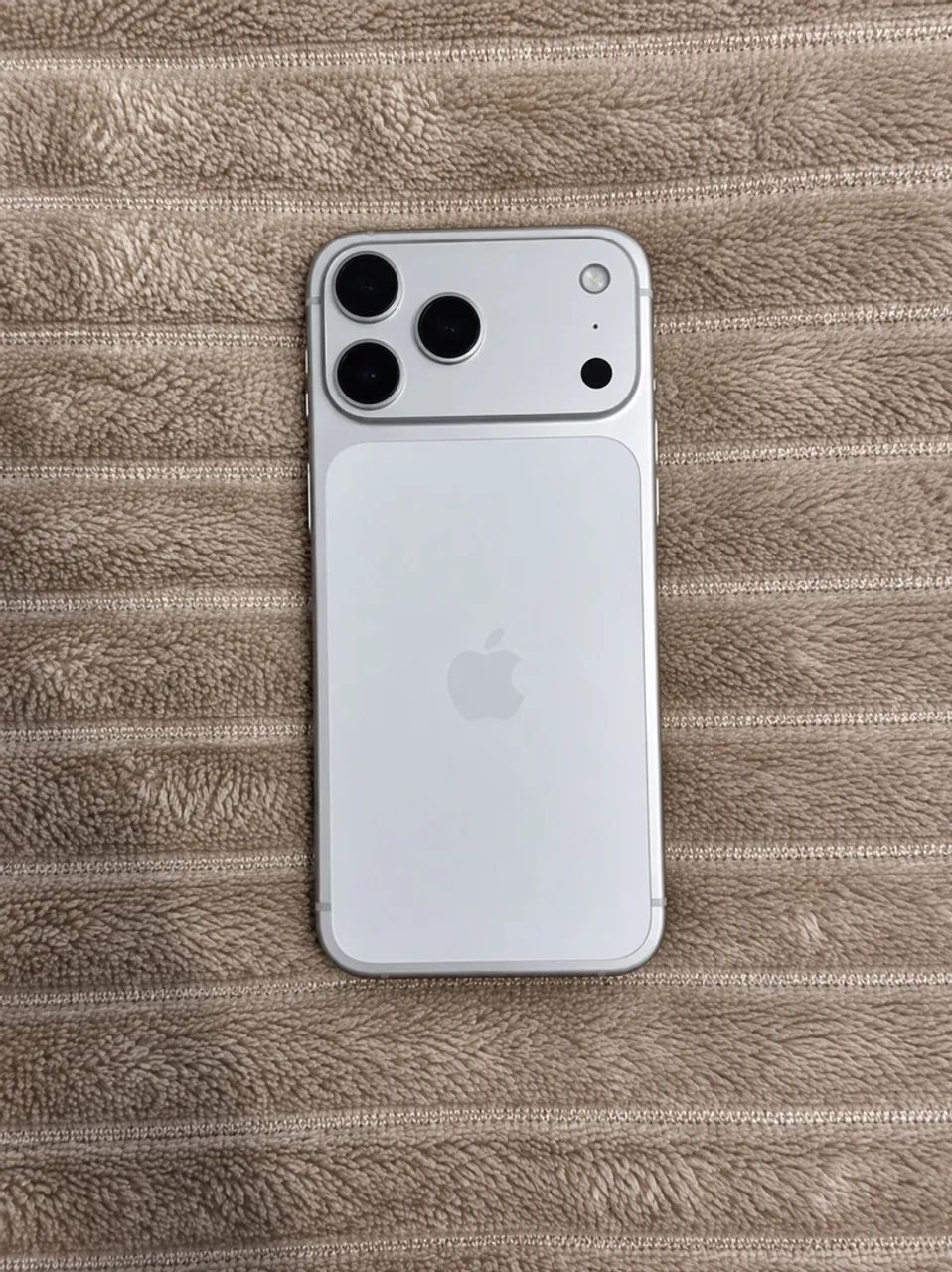 iPhone 17 pro max 256 gb
