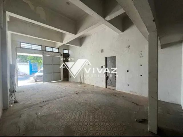 Loja Comercial com 65m² Salão Cozinha e Banheiros em Benfica - Foto 5