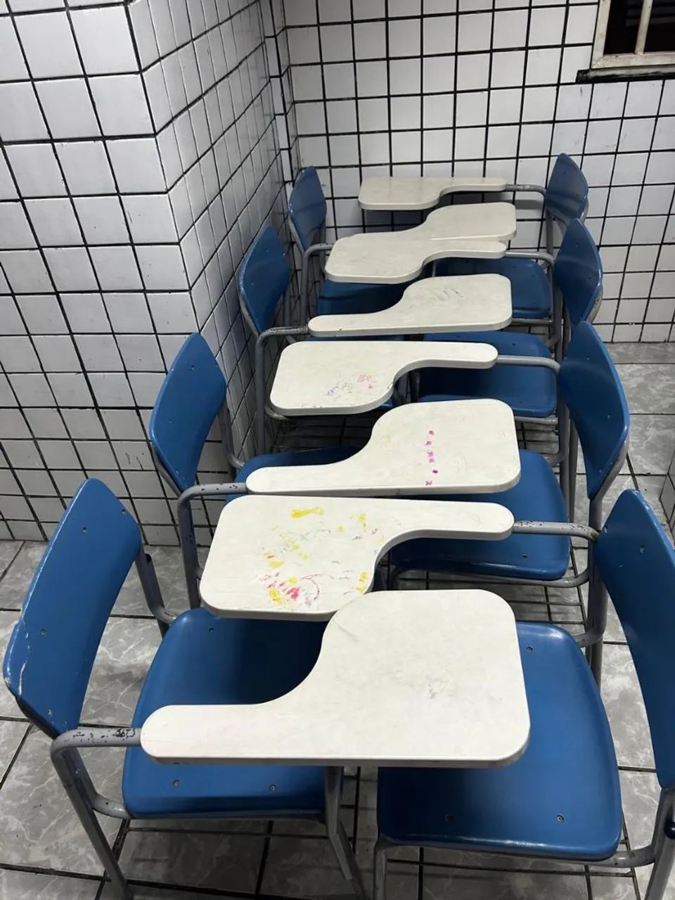 Carteiras escolar para cursor e reforço escolar. - Foto 5