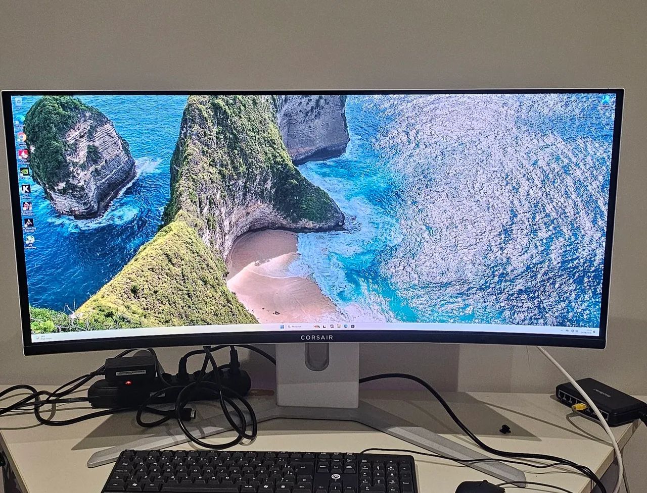 MONITOR CORSAIR XENEON 34WQHD240 QD OLED 