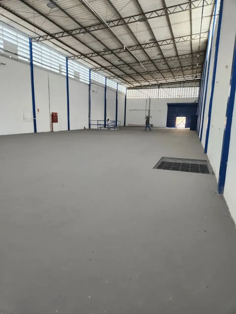 VENDO GALPÃO 900 M2 RAIZ - Foto 4