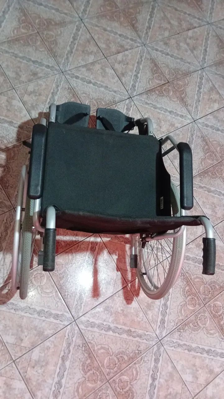 Cadeira de Rodas SEMINOVA  - Foto 5