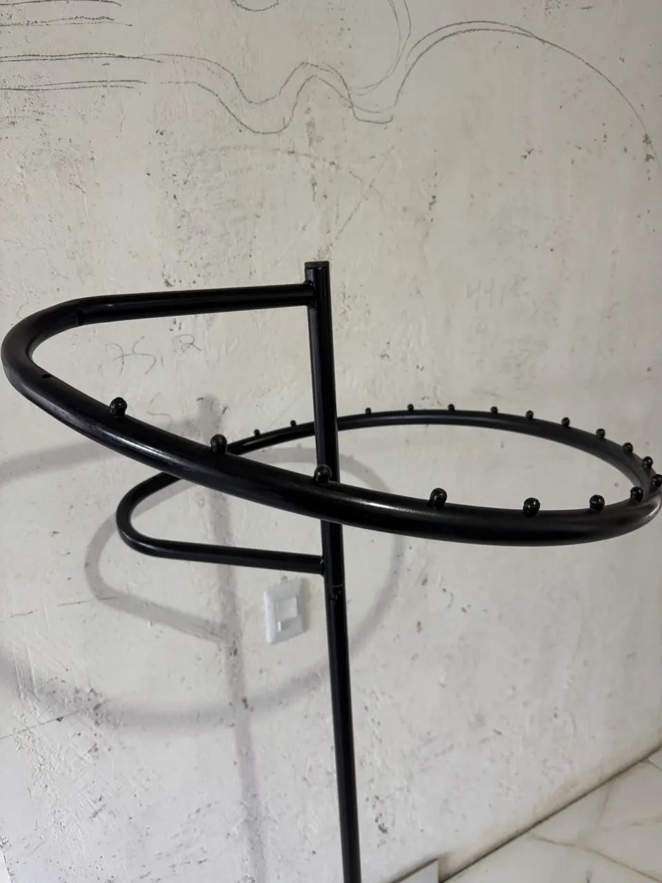 Rotating Clothing Rack for Store/Thrift Shop