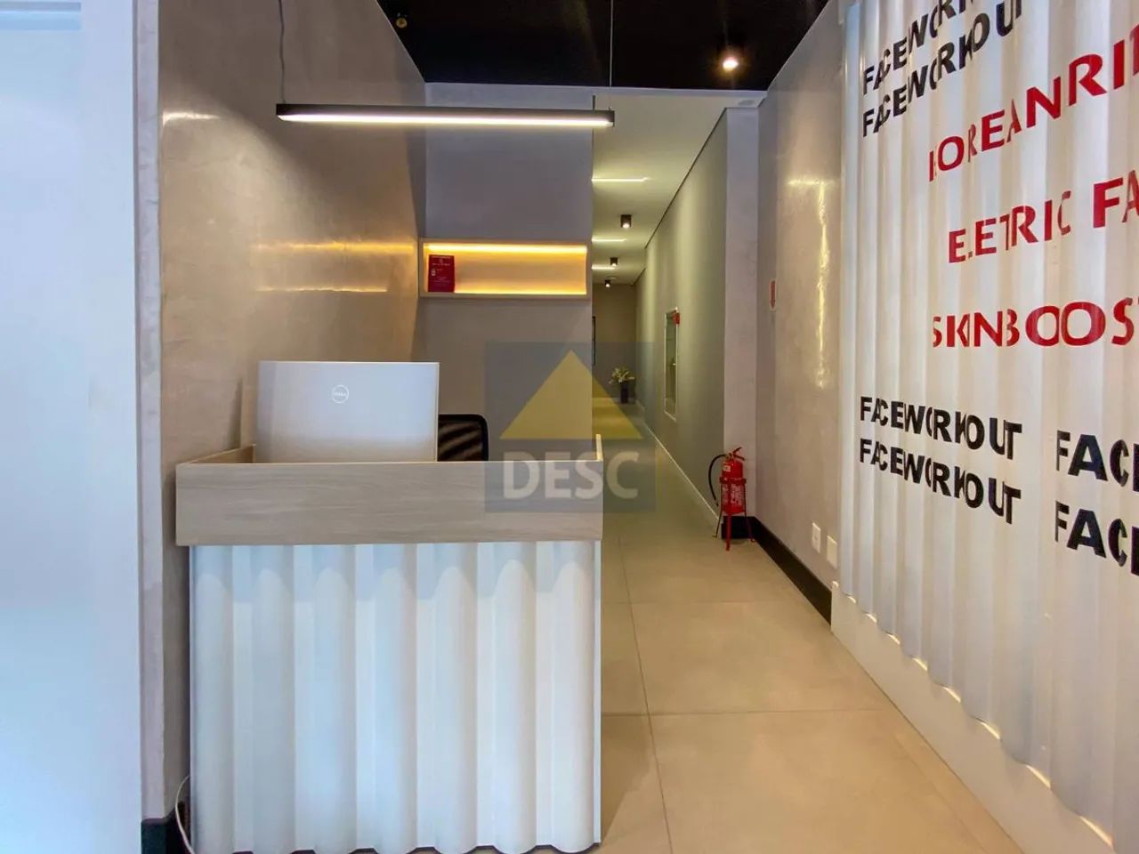 Sala comercial com 99m² para alugar no centro em Balneário Camboriú - Foto 3