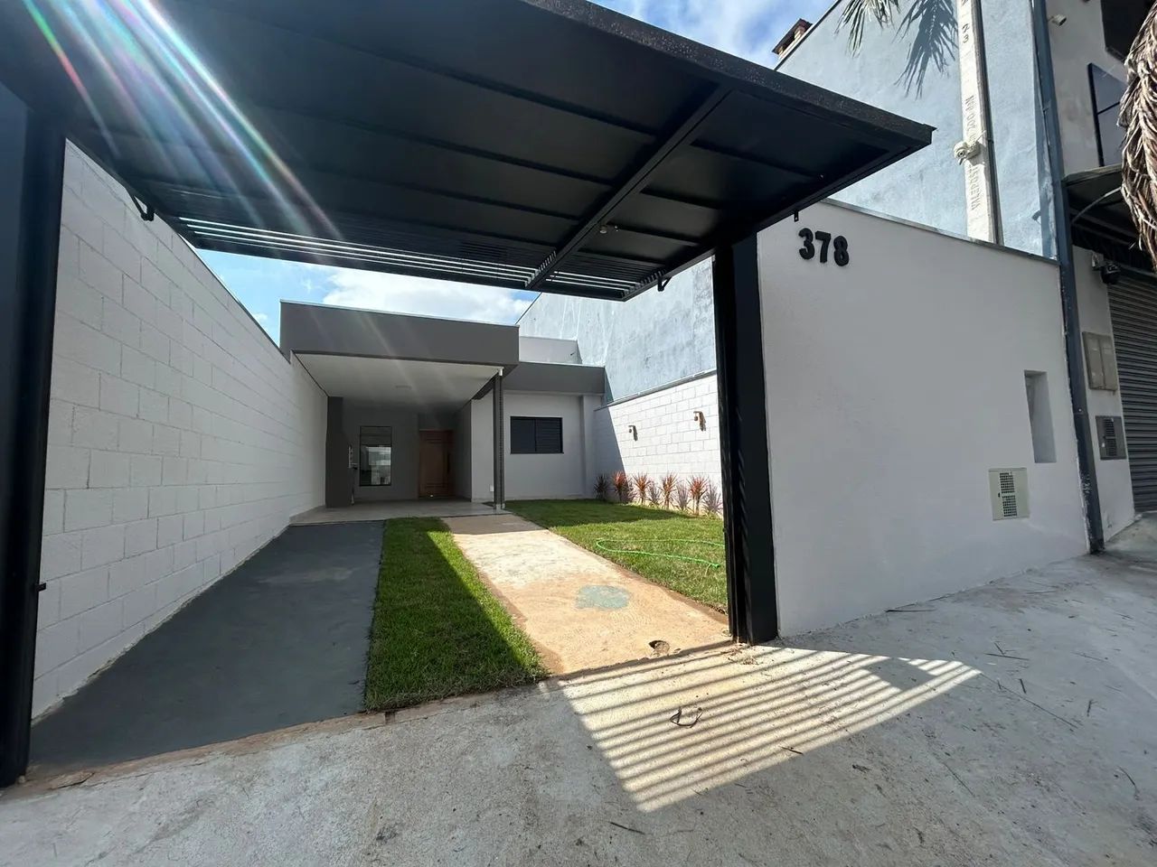 Casa Nova e Moderna, 3 Dorms 1 suite, confira