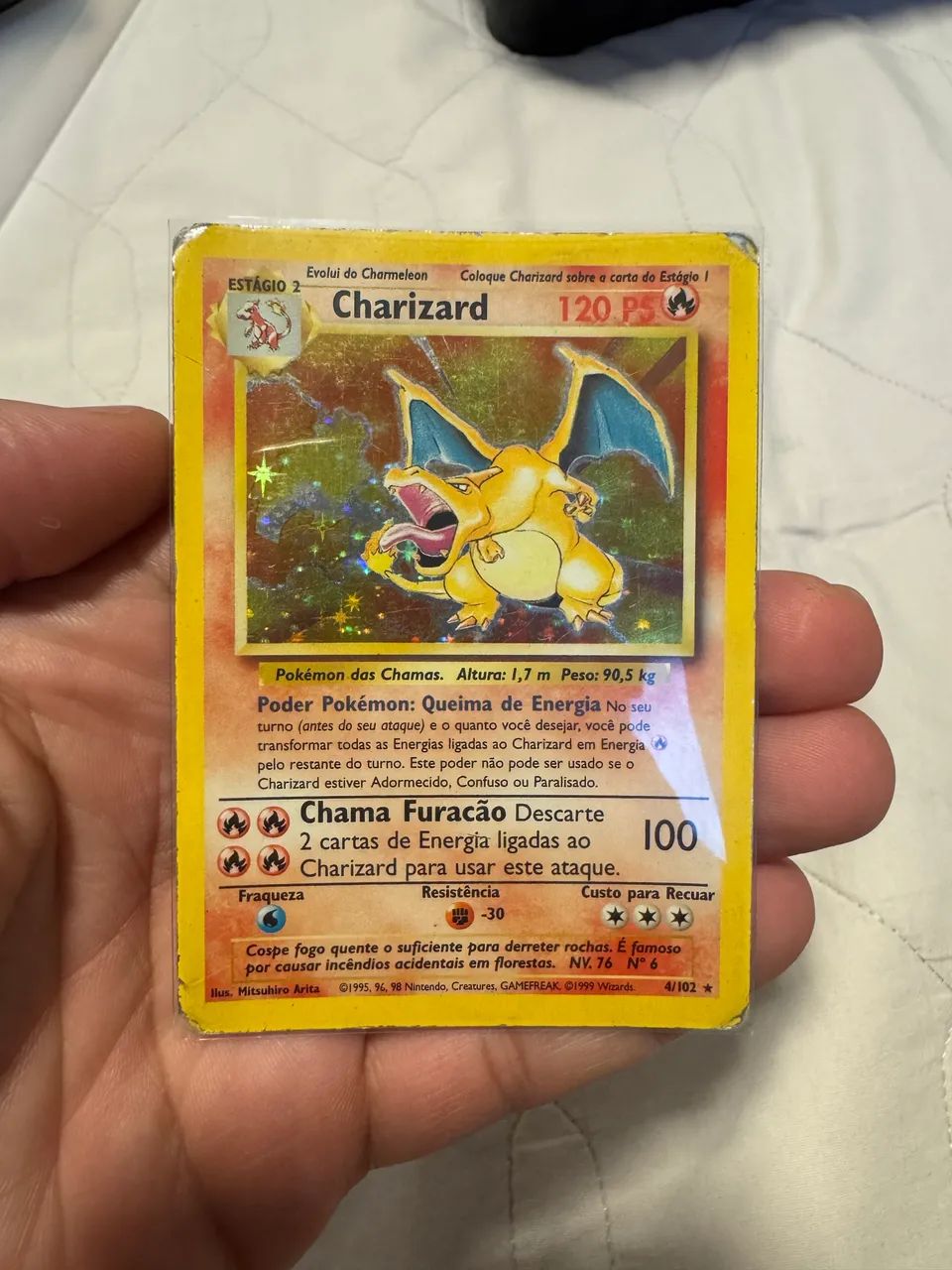 Charizard Holográfico Base Set 4/102 - Português