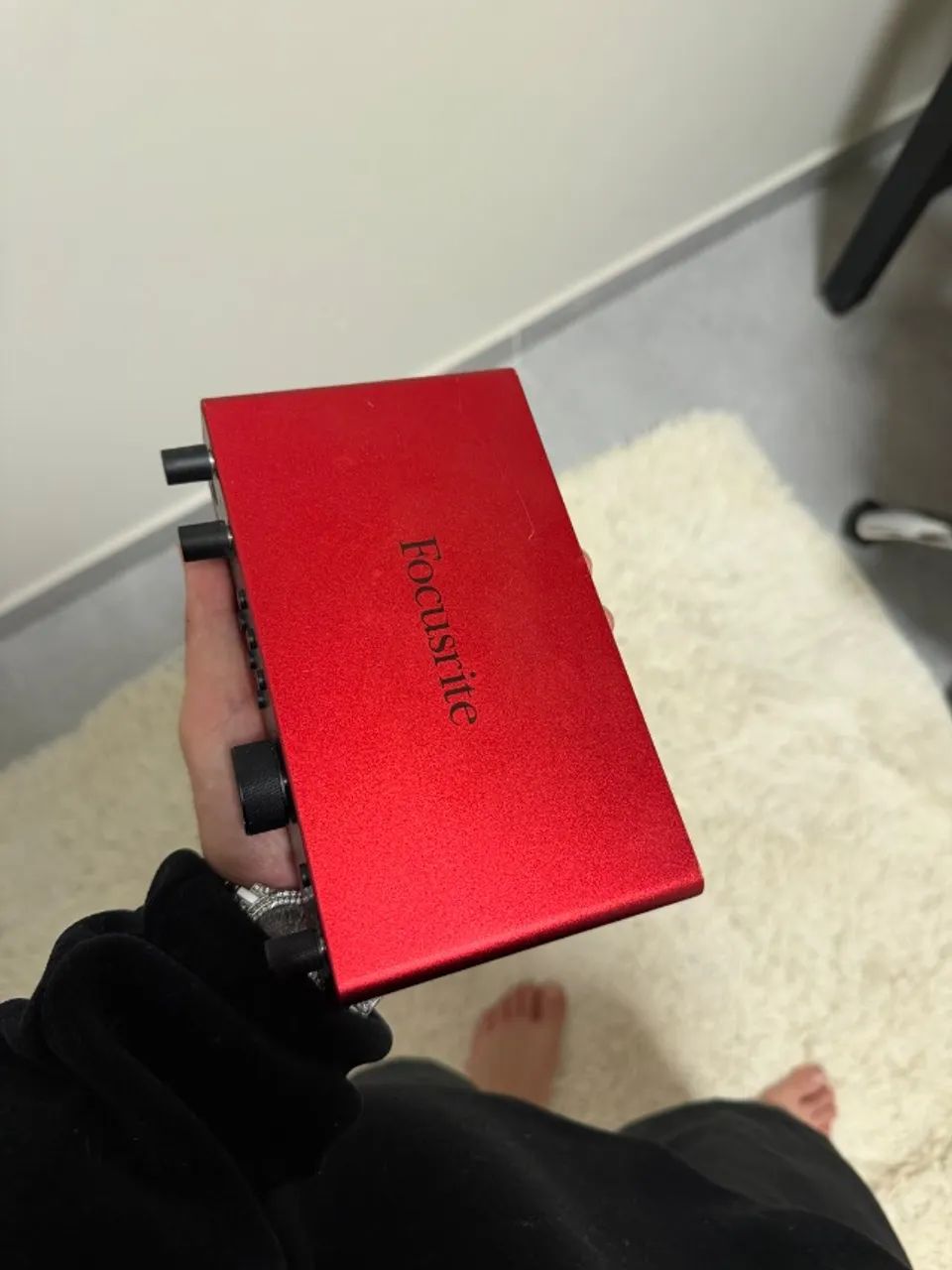 Focusrite Scarlett 2i2 4ª Geração - Interface de Áudio