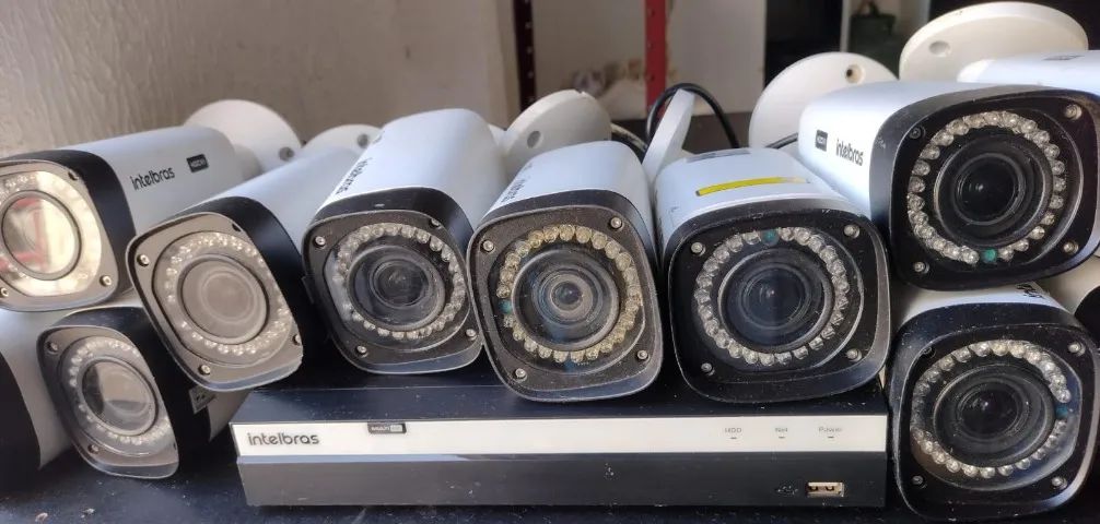 DVR MHDX3016 2TB +11 Cameras 40 Metros