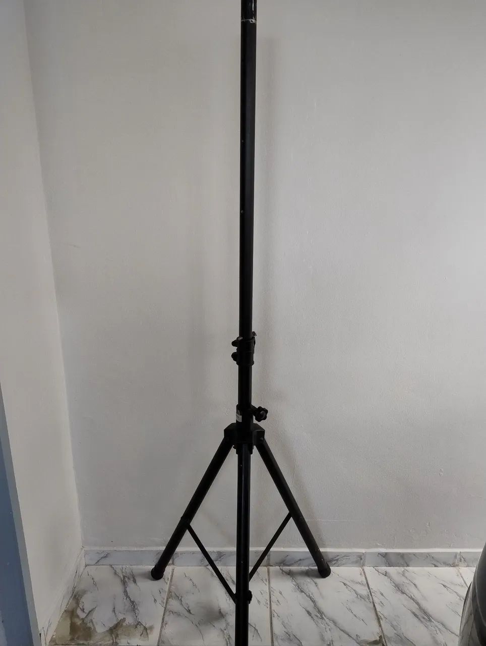 Suporte pedestal JBL para caixa de som - Foto 3