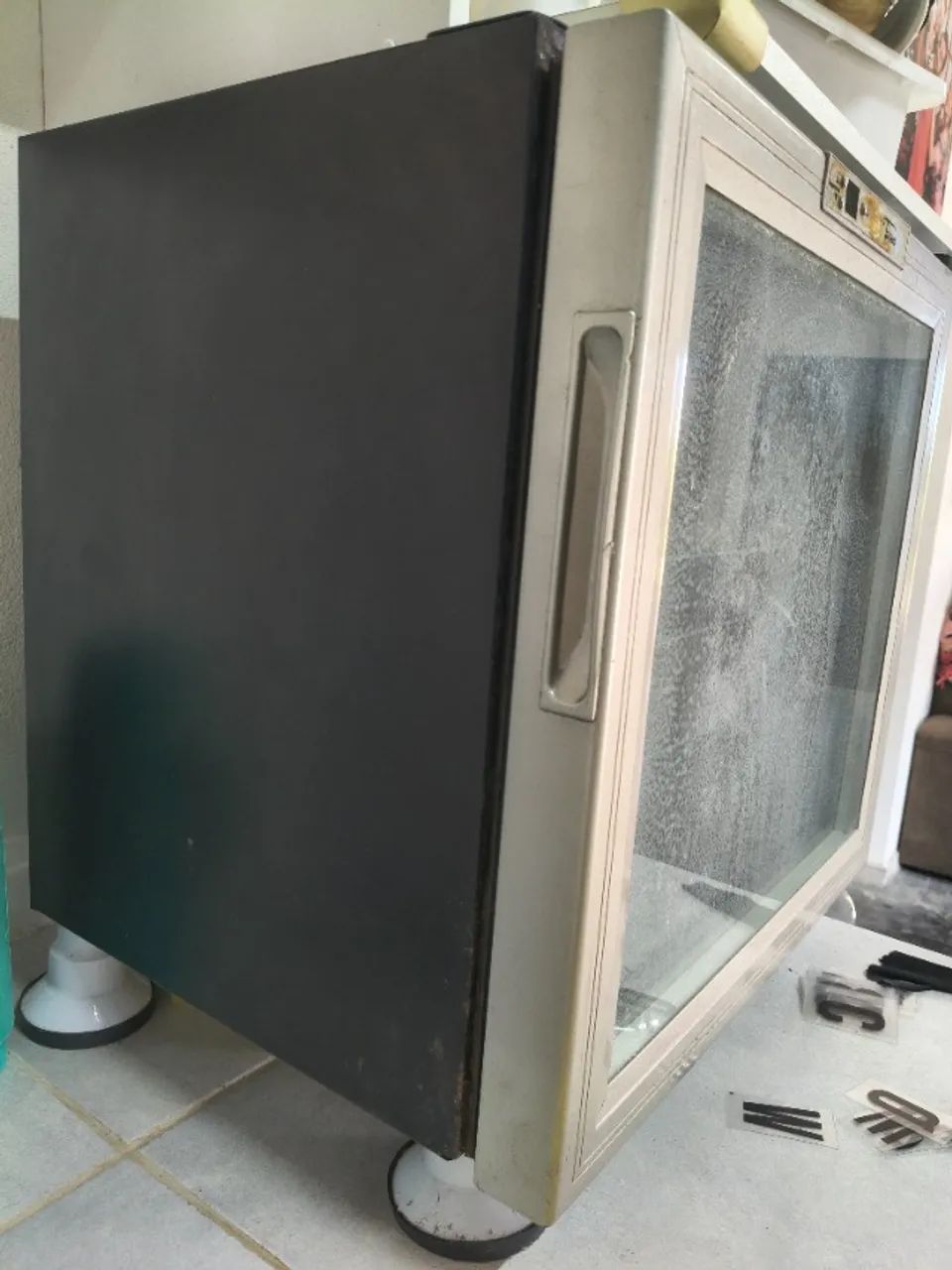 Adega Tocave, 220v, tomada 2 pinos - Foto 3