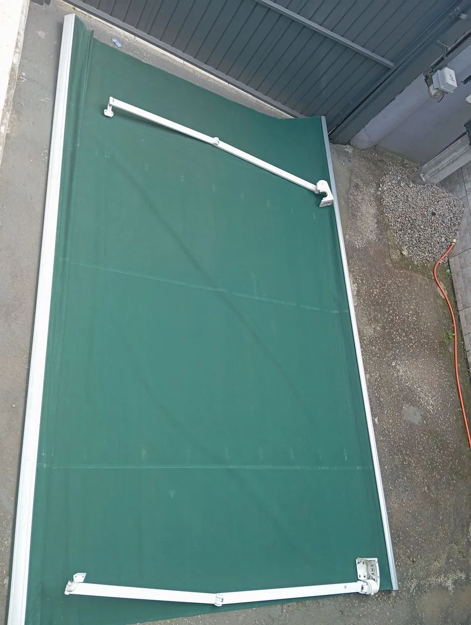 Toldo retrátil articulado verde  - Foto 4