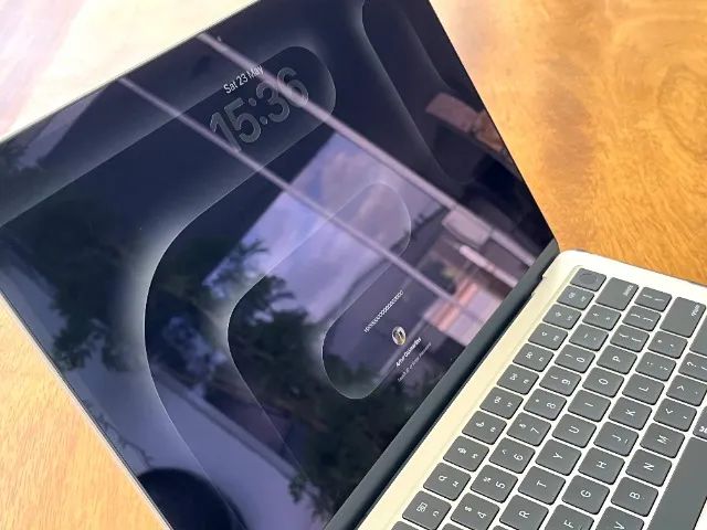 MacBook Air M3 13" 2024 - 512GB SSD - Prata - Foto 4