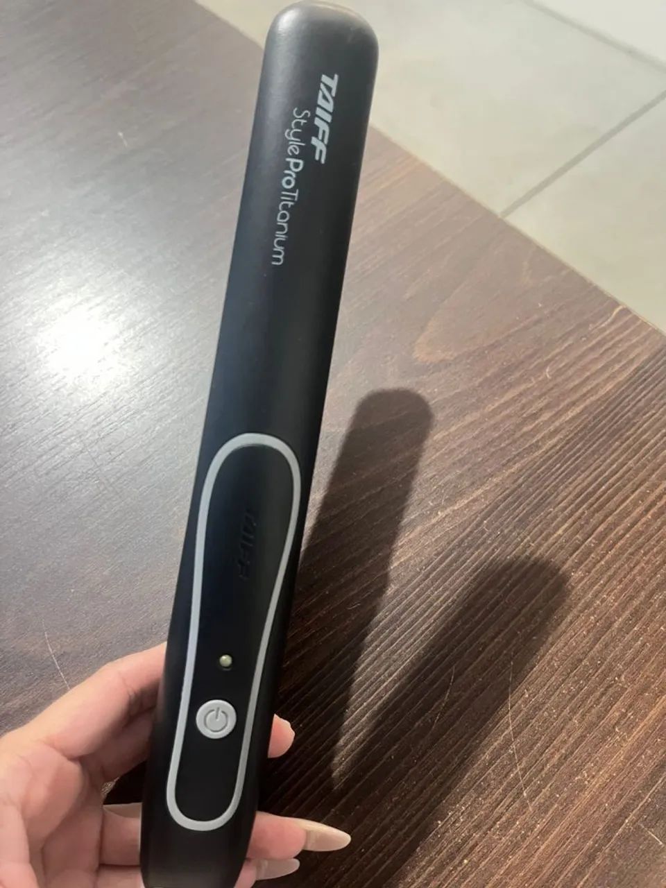 Chapinha de cabelo Taiff Style Pro Titanium Preta