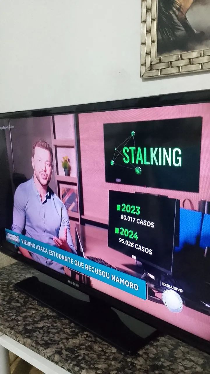 TV Samsung 32 polegadas LED, em perfeito estado tudo funcionando perfeitamente valor. 500, - Foto 3