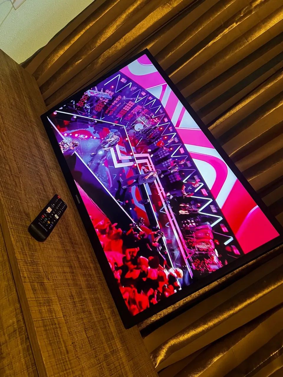 Smart TV Samsung 32 Polegadas Full HD Wi-Fi - Tudo Funcional - Foto 4