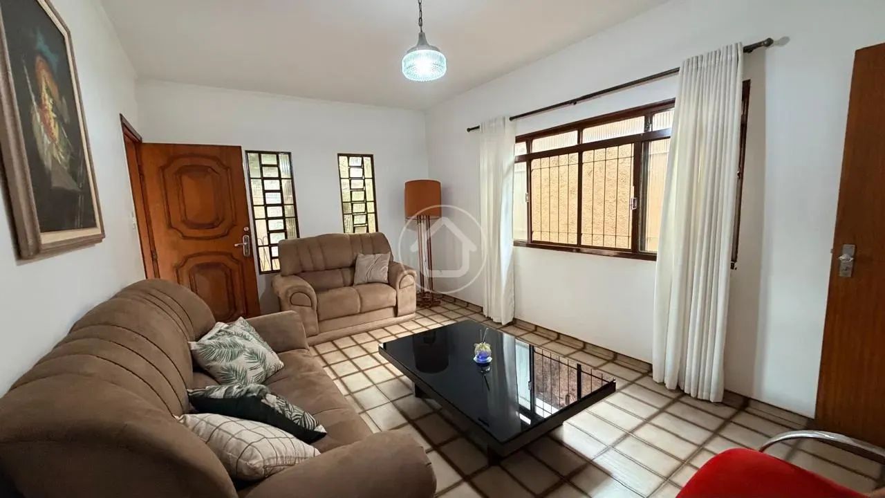 IMÓVEL COM DUPLA APTIDÃO- MORADIA OU USO COMERCIAL - Foto 4