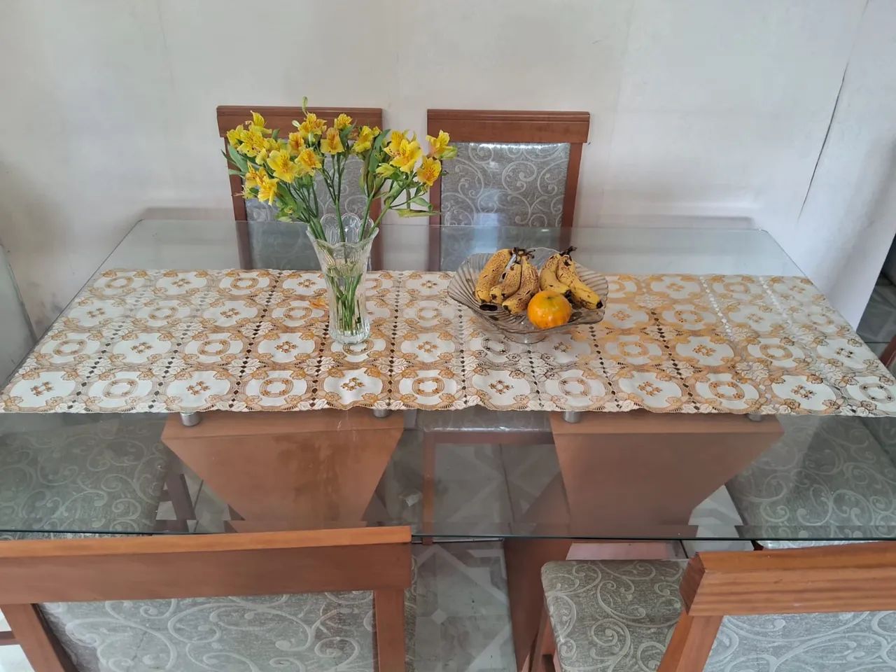 Mesa De Jantar em tampo de vidro com 6 cadeiras  - Foto 2