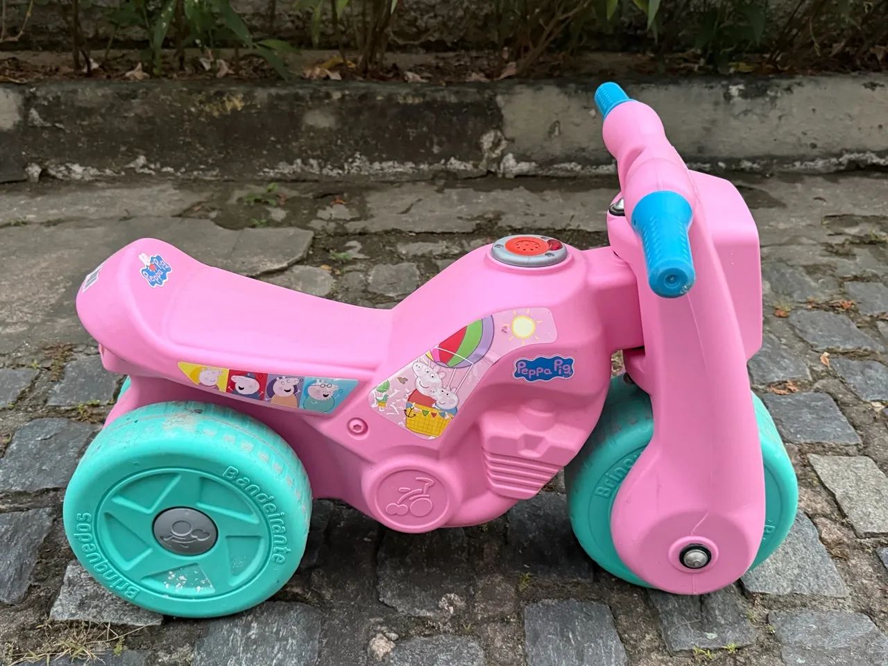 Motoca de Equilíbrio Peppa
