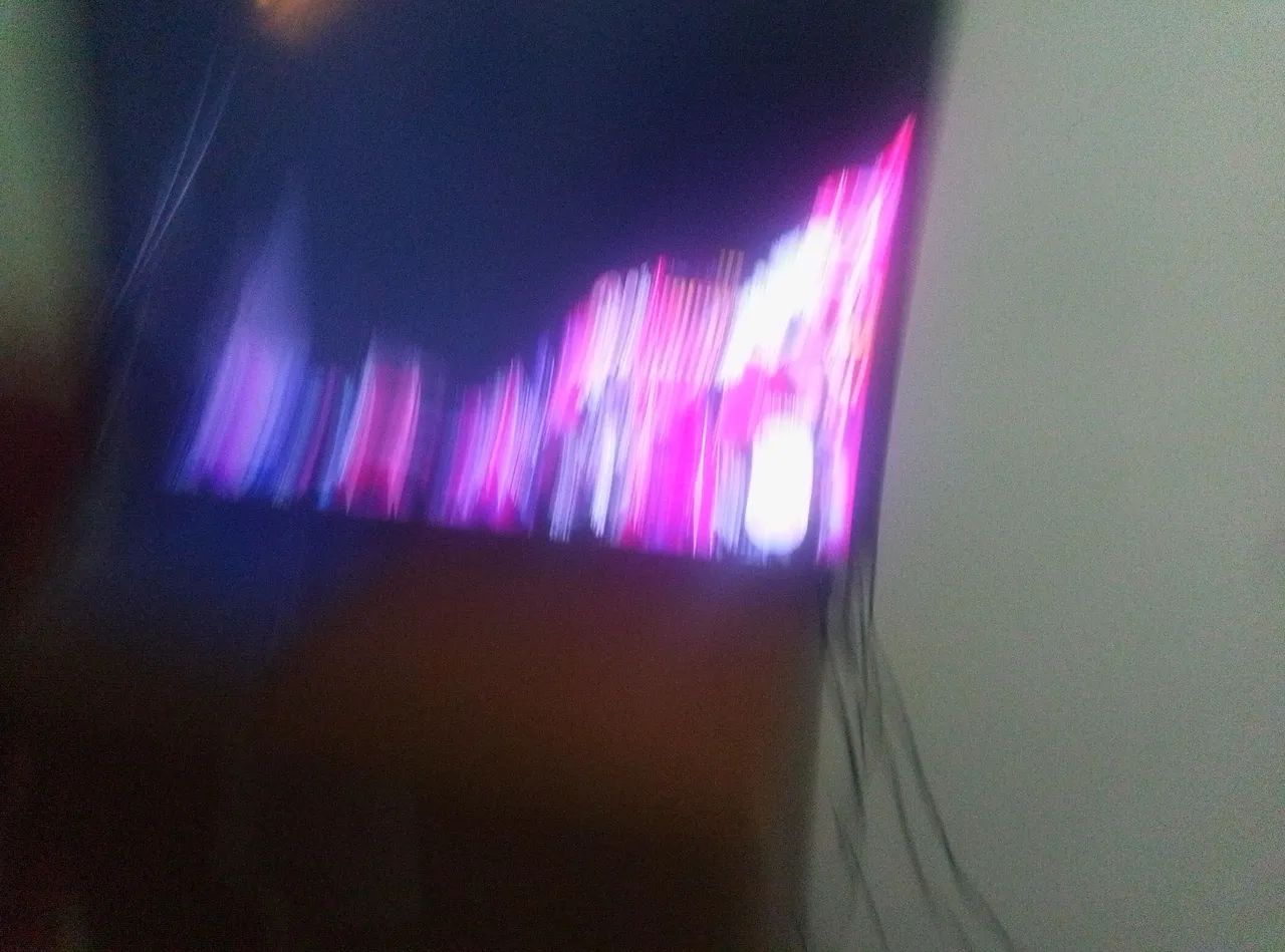 Uma tv Samsung de 32  - Foto 5