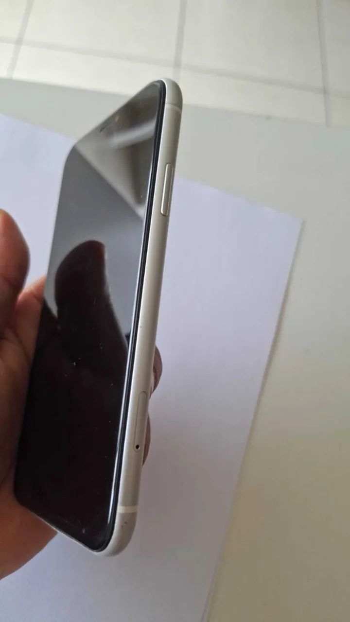 Iphone XR 128 Gigas - Foto 3