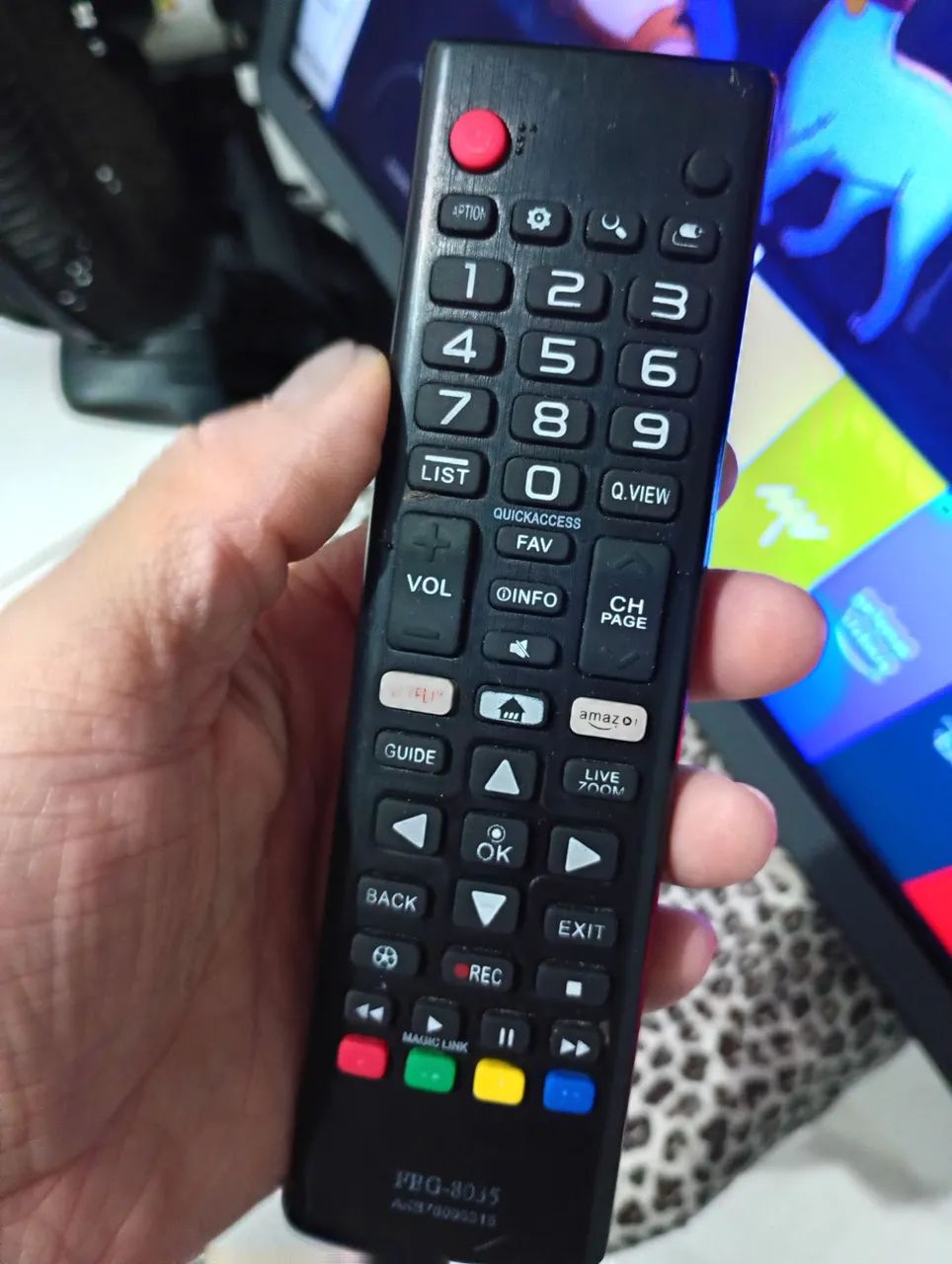 Vendo uma TV smart 32 polegadas com wi-fi Netflix YouTube Disney HBO  - Foto 2