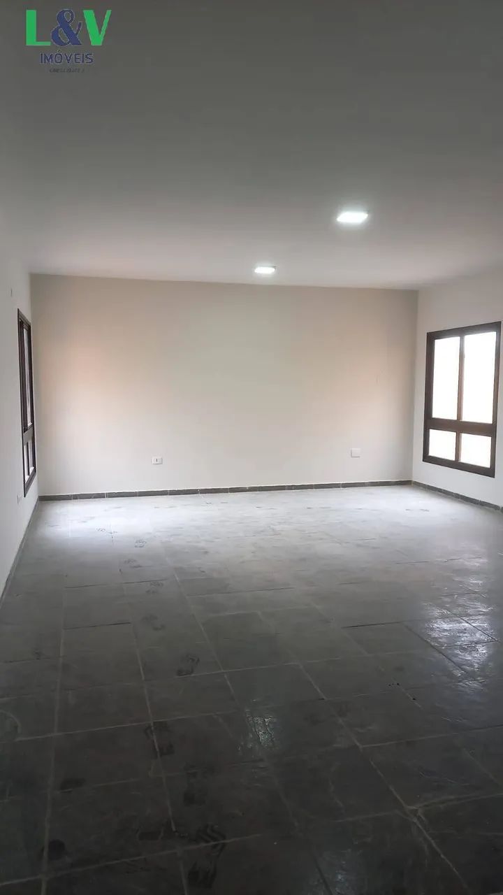 Ótima sala comercial no centro de Louveira