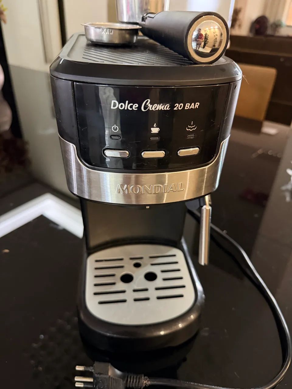 Cafeteira expresso Dolce Crema 