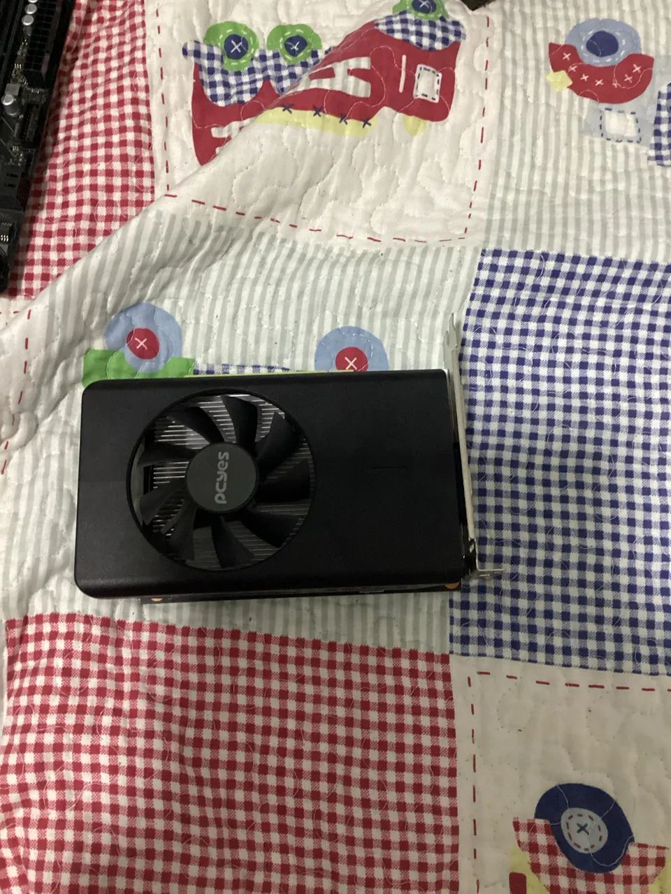 Placa de vídeo GT740